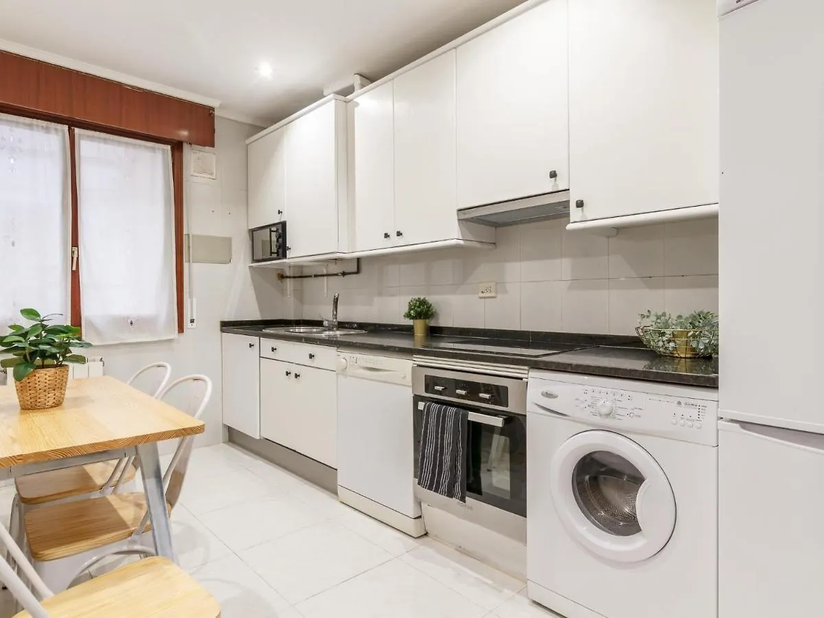 Amplio Y Recien Reformado En Indautxu Apartment Bilbao 0*,